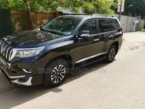 Toyota Land Cruiser Prado 4.0 2023 Black