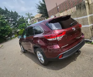 Toyota Highlander 2018 Red