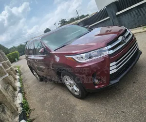 Toyota Highlander 2018 Red