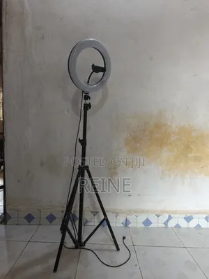 Ringlight With Tripod