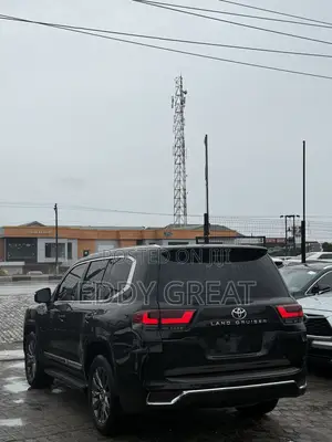 Toyota Land Cruiser 4.5 V8 VXR 2018 Black