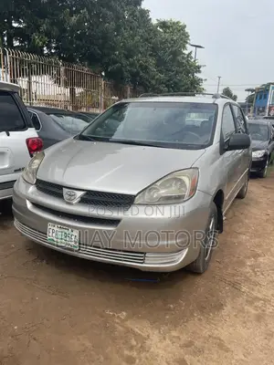 Toyota Sienna LE AWD 2005 Silver