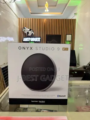 Onyx Studio 9