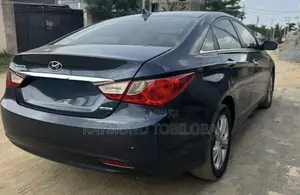 Hyundai Sonata 2012