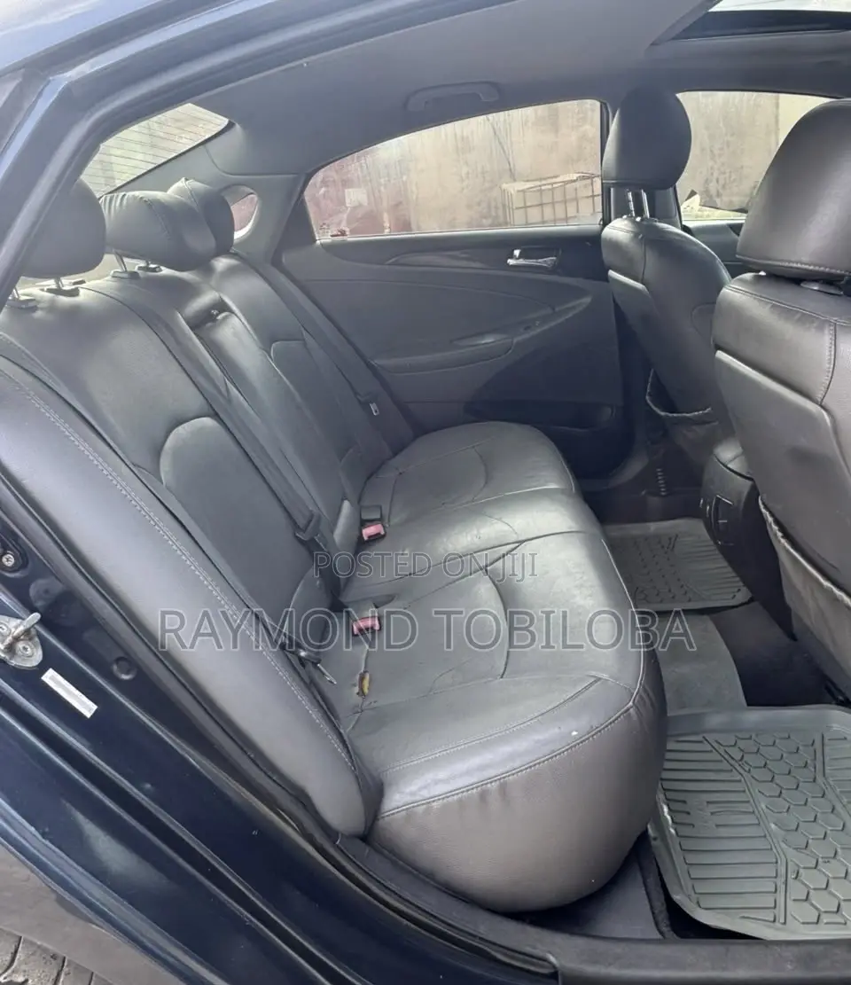 Hyundai Sonata 2012