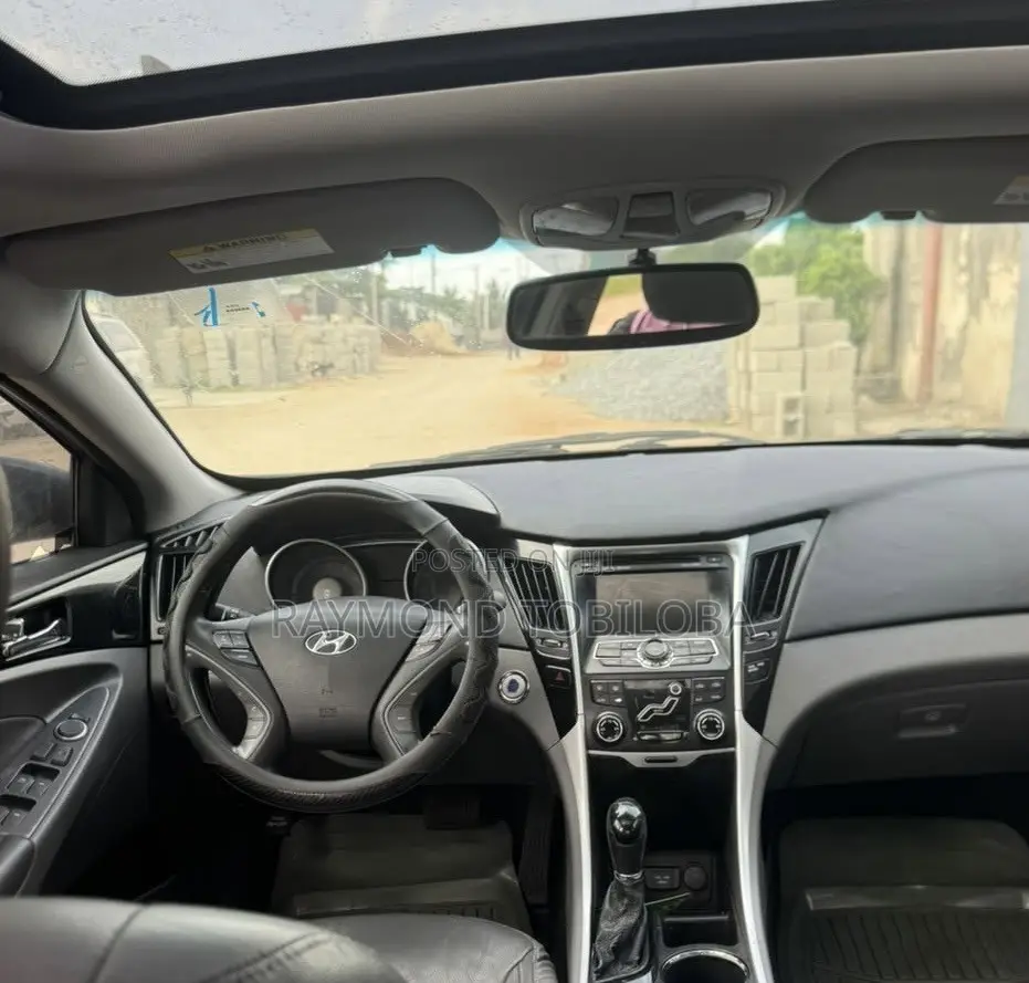 Hyundai Sonata 2012