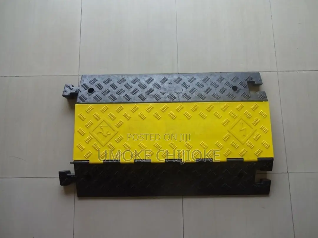 Heavy Duty Cable Protector (Cable Ramp) – Black & Yellow