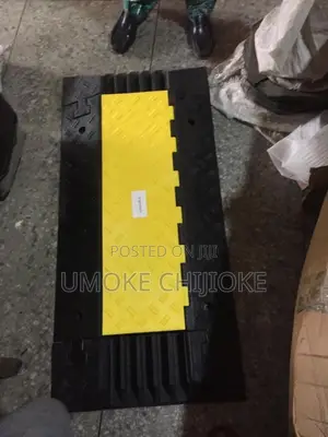 Heavy Duty Cable Protector (Cable Ramp) – Black & Yellow