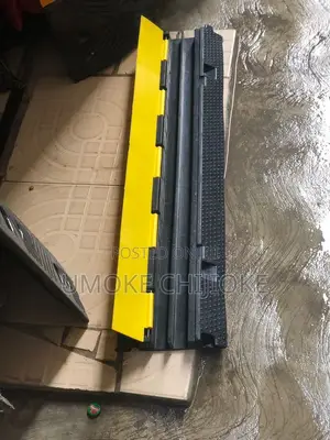 Heavy Duty Cable Protector (Cable Ramp) – Black & Yellow
