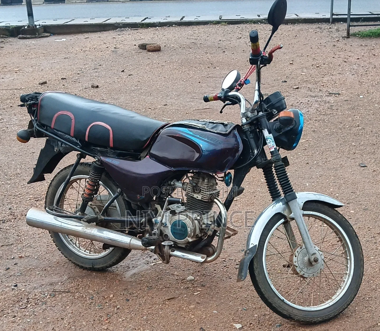 Bajaj Boxer 2022 Pink