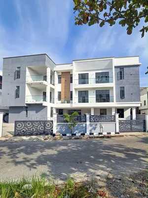 3bdrm Apartment in Osapa london for sale
