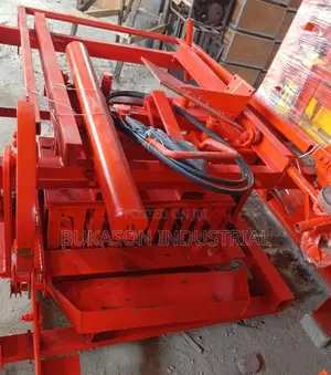 Heavy Duty Block Molding Machine - Industrial Concrete Brick Making Eq