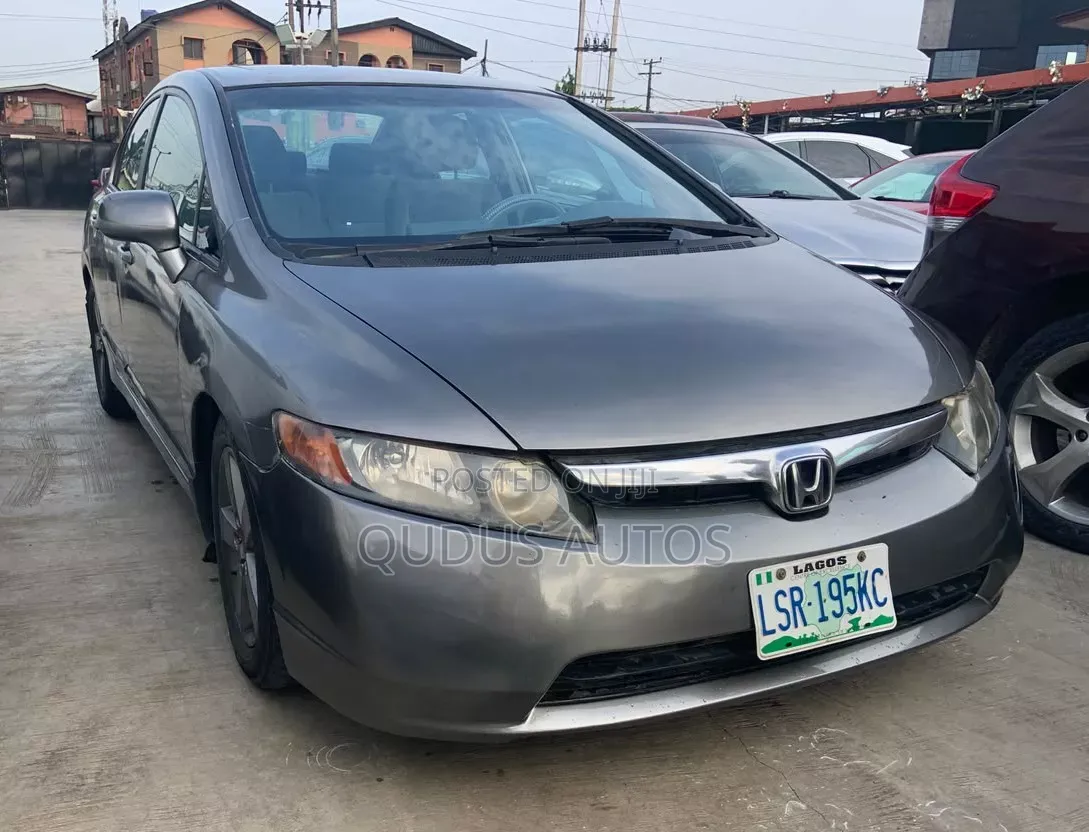 Honda Civic 2006 Gray