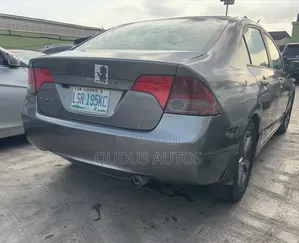 Honda Civic 2006 Gray