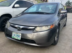 Honda Civic 2006 Gray