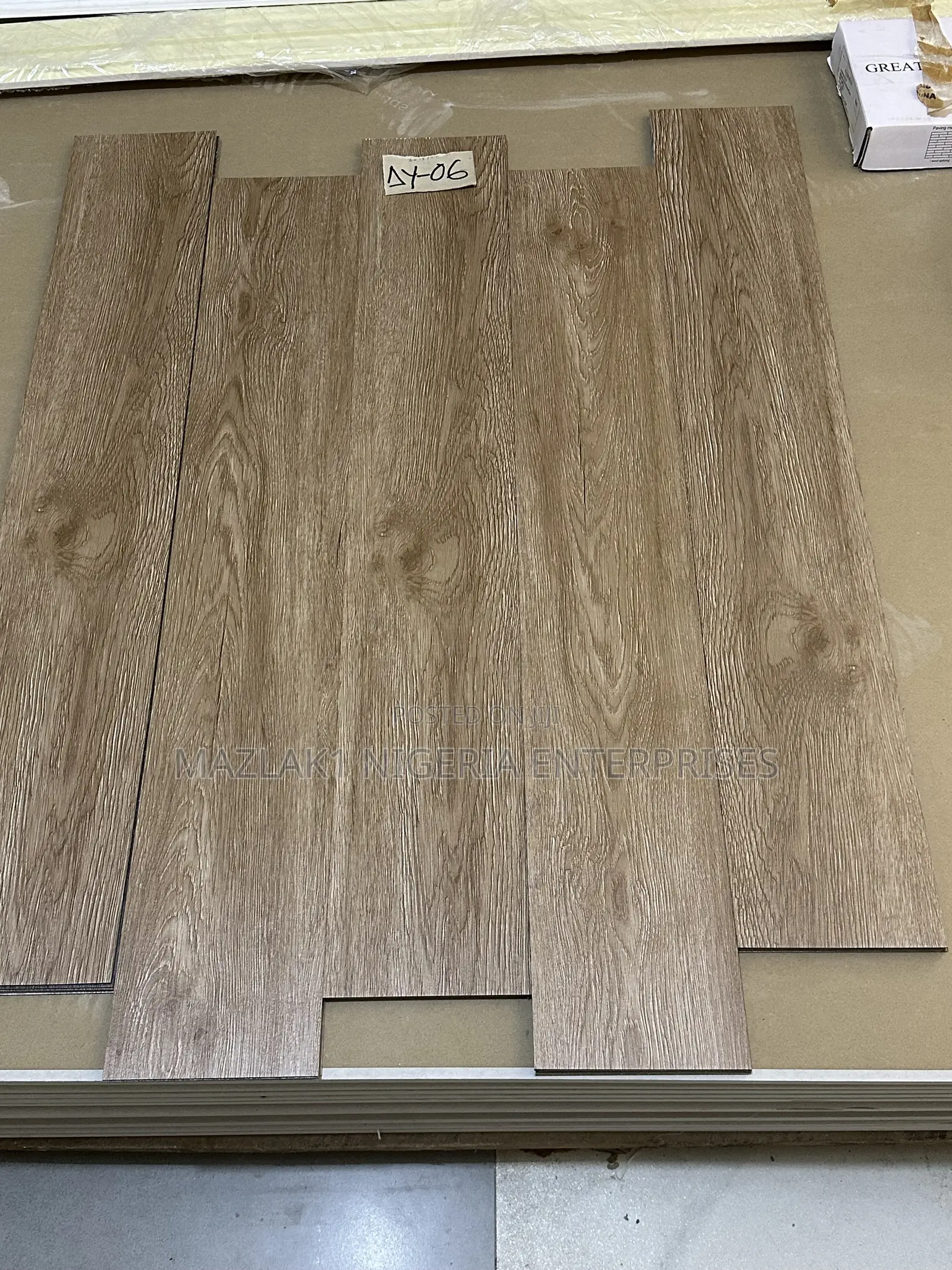 Vinly Floor Tiles