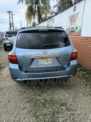 Toyota Highlander V6 2009 Blue