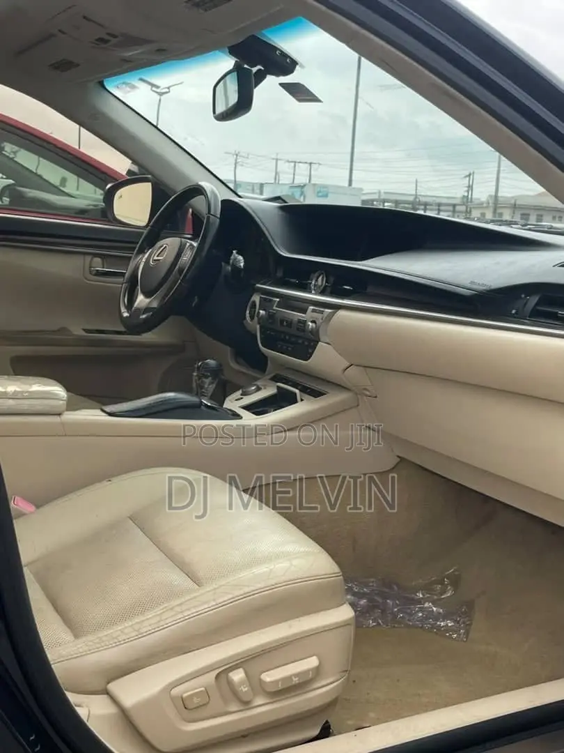 Lexus ES 2013 Blue
