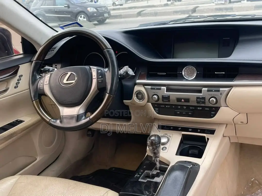 Lexus ES 2013 Blue