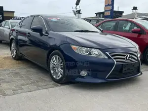 Lexus ES 2013 Blue