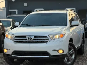 Toyota Highlander SE 2011 White