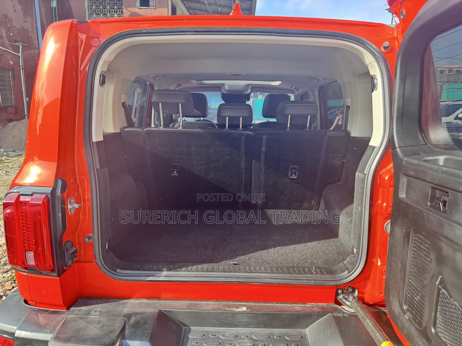 Tank 300 2023 Orange