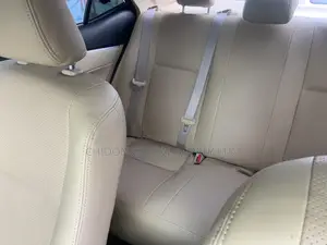 Toyota Corolla LE Eco Premium 4dr Sedan (1.8L 4cyl CVT) 2015 Silver