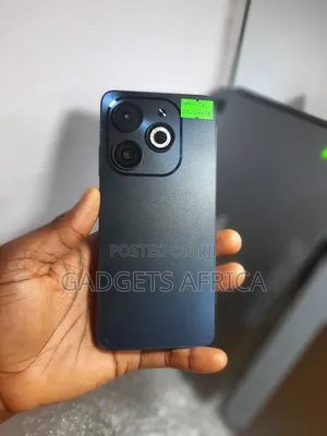 Infinix Smart 8 64 GB Black