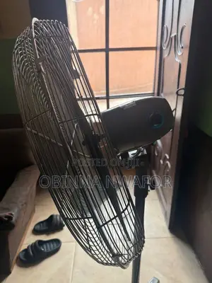 ScanFrost Industrial Standing Fan