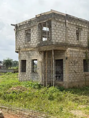 4bdrm Duplex in Lugbe District for sale