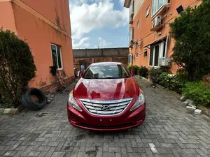 Hyundai Sonata GLS Sedan FWD (2.4L 4cyl 6M) 2011 Red