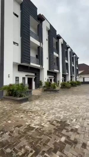 4bdrm Townhouse/Terrace in Life Camp for sale