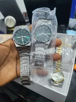 Stylish Luxury Wristwatch Set – Silver, Green & Black