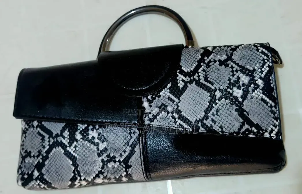 Black and White Patterned Handbag