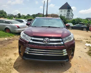 Toyota Highlander 2018