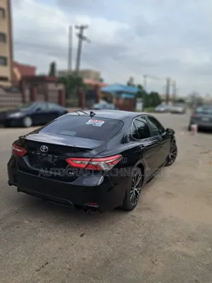 Toyota Camry 2017 Black