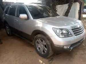 Kia Mohave 2013 Silver