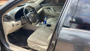Toyota Camry LE 4dr Sedan (2.4L 4cyl 5A) 2008