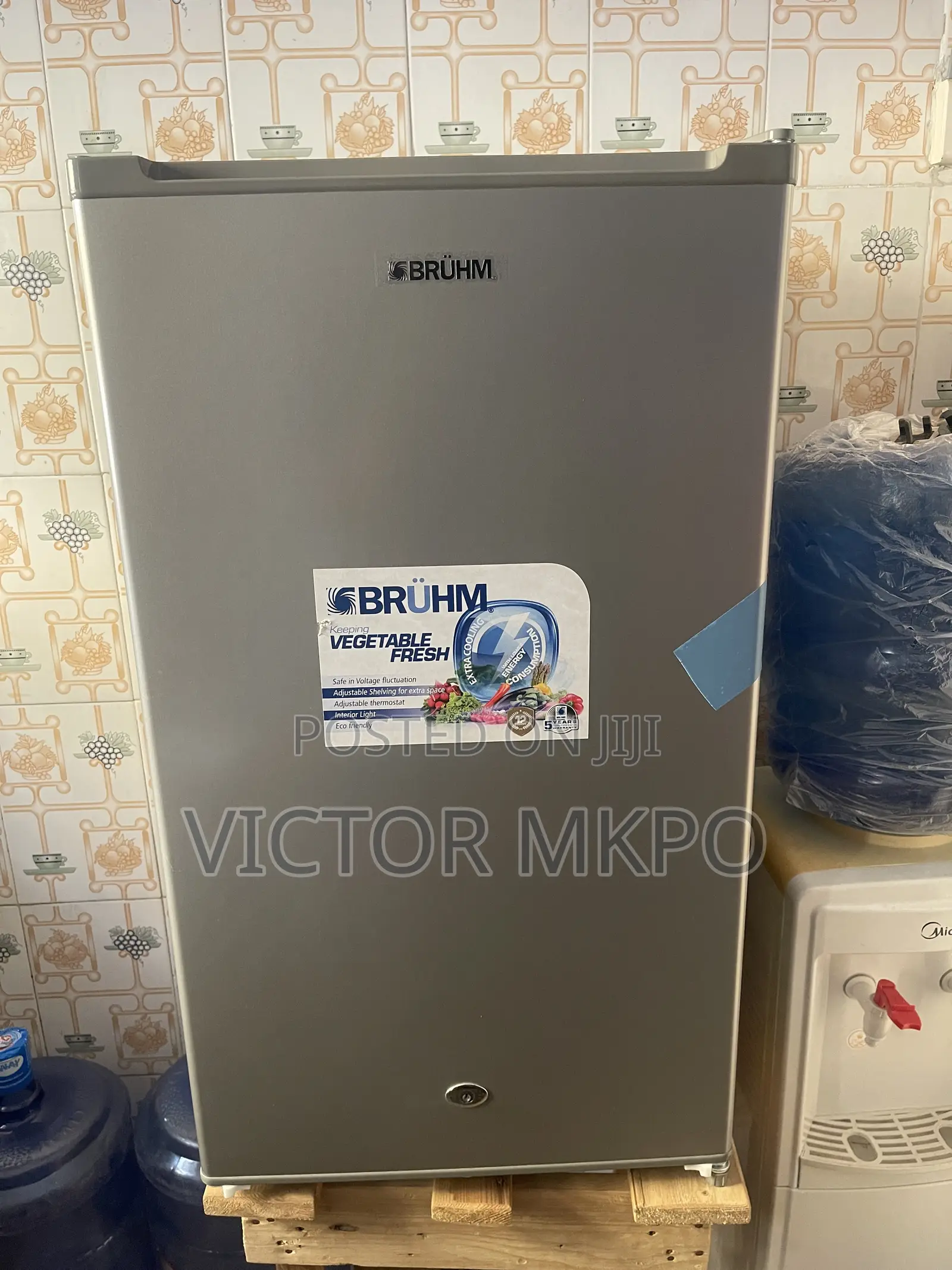 BRUHM Medium Refrigerator