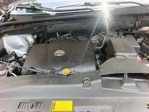 Toyota Highlander Limited Platinum 4x2 V6 (3.5L 6cyl 8A) 2017 Silver