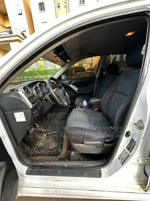 Toyota Matrix 2006 White
