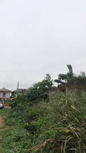 4 Bedroom Uncompleted Building