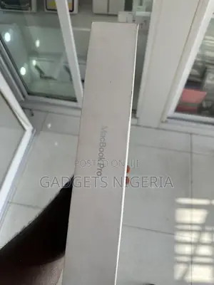 New Laptop Apple MacBook Pro 2024 M4 16GB Apple M4 SSD 1T