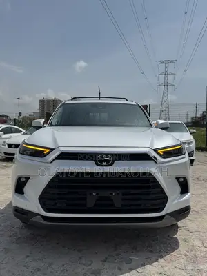 Toyota Highlander Limited AWD 2024 White