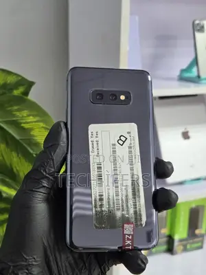 Samsung Galaxy S10e 128 GB Black