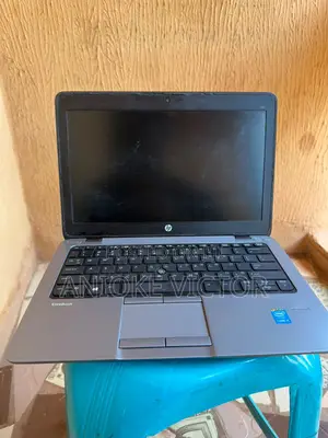 Laptop HP EliteBook 840 G8 8GB Intel Core i5 HDD 500GB