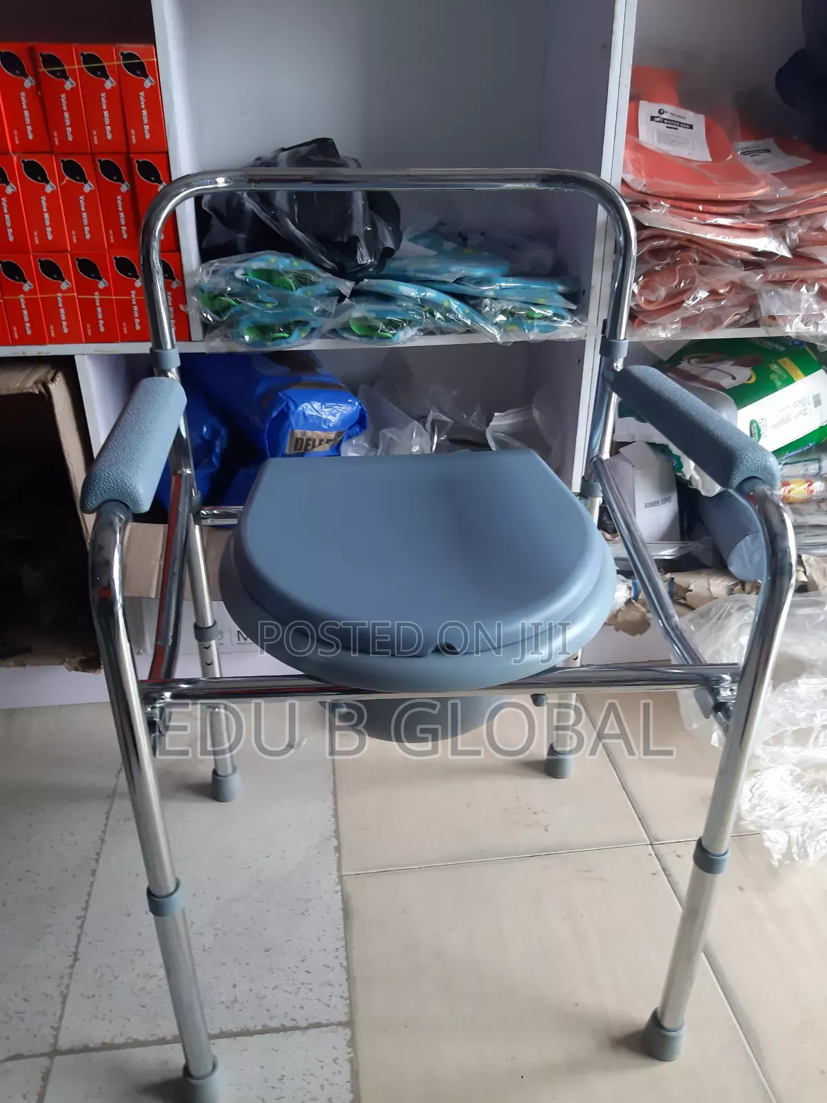 Commode Chair