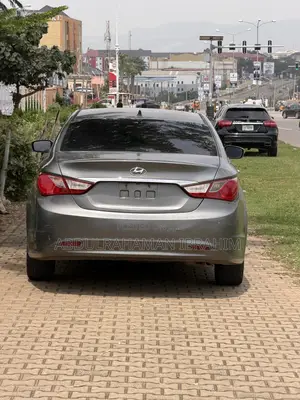 Hyundai Sonata Limited Sedan FWD (2.4L 4cyl 6A) 2013 Gray