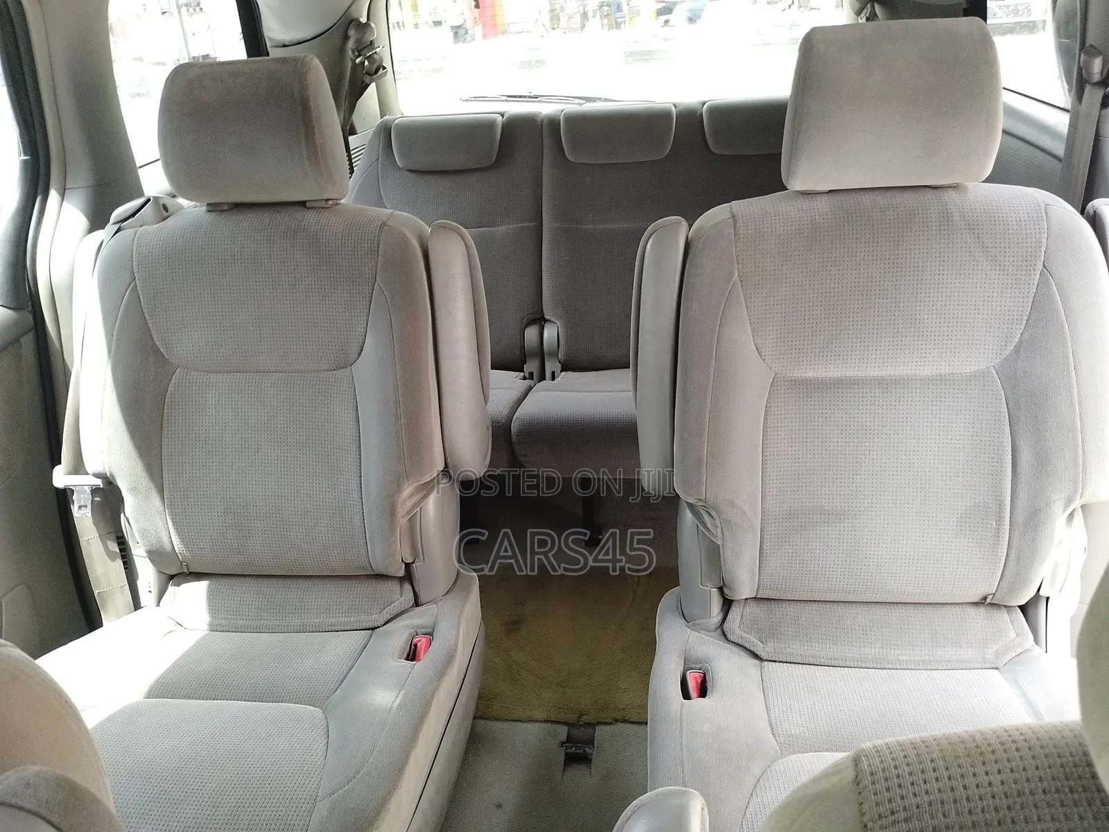 Toyota Sienna 2004 Silver