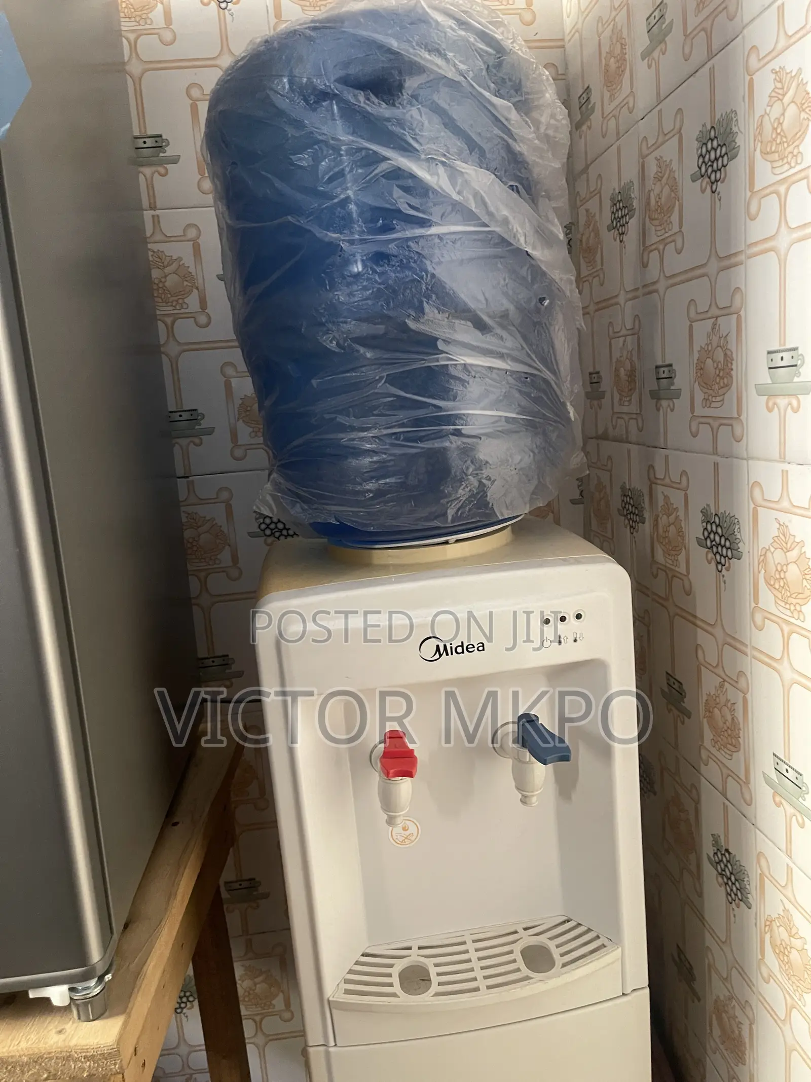 MIDEA Water Dispenser